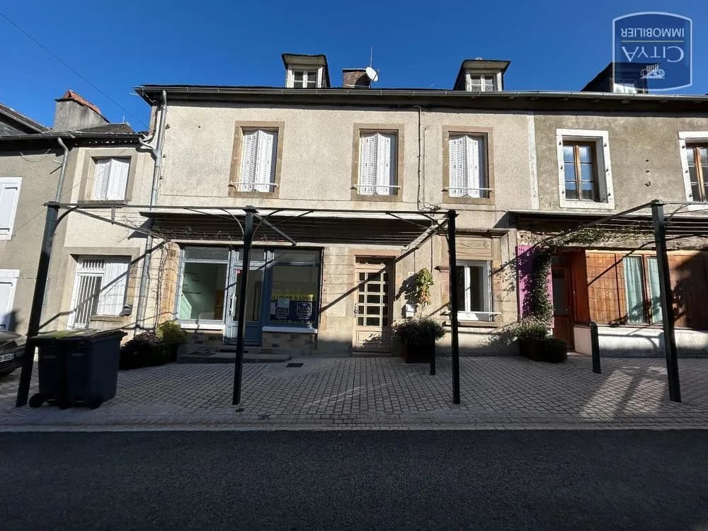Immeuble 130 m² - Photo 1