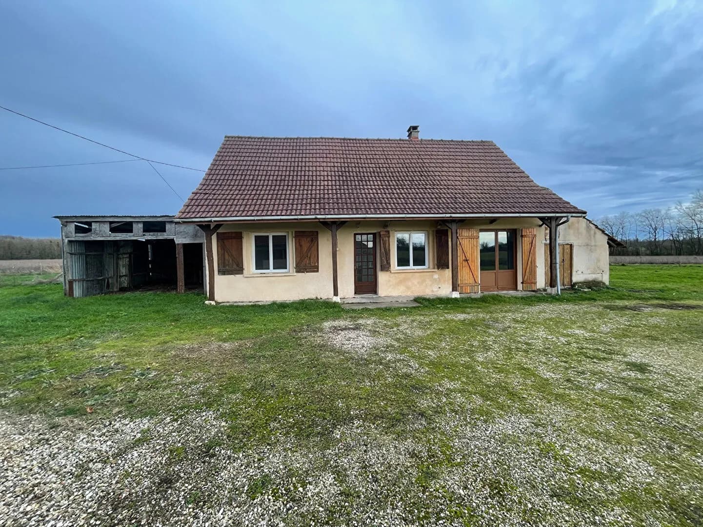 Ensemble immobilier de 2 maisons à SERLEY - Photo 1