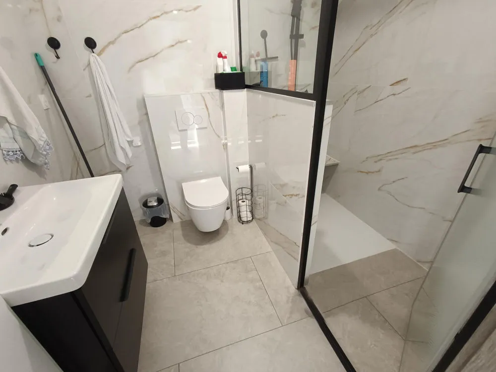 A SAISIR POUR INVESTISSEUR, Bâtiment de 5 logements - Photo 1
