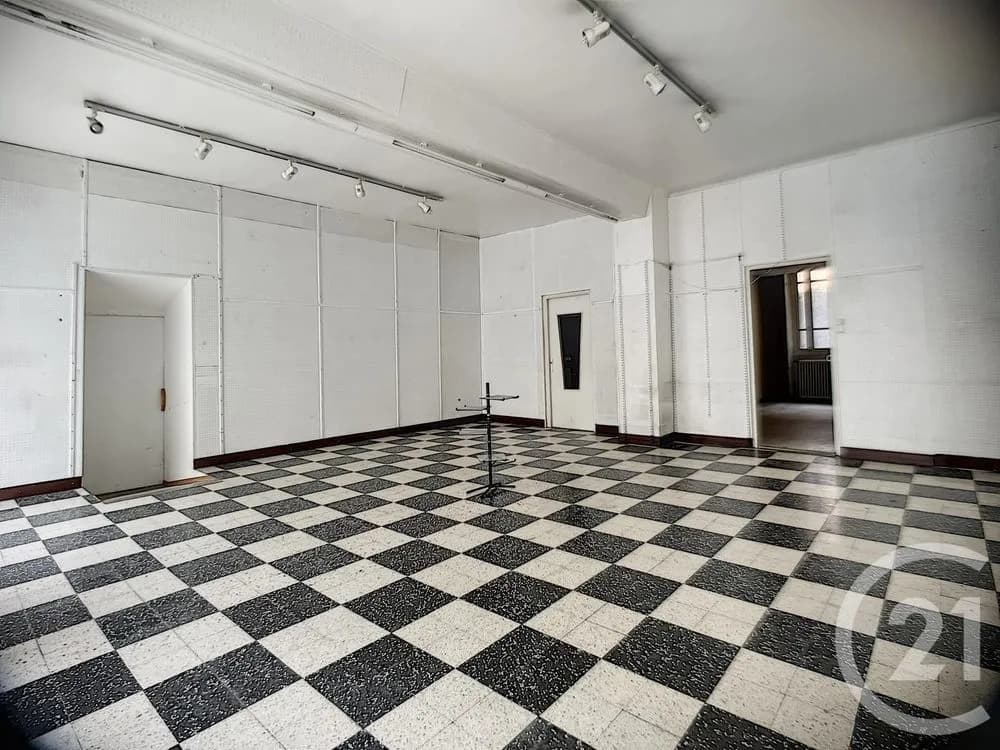 Immeuble 80 m² - Photo 1