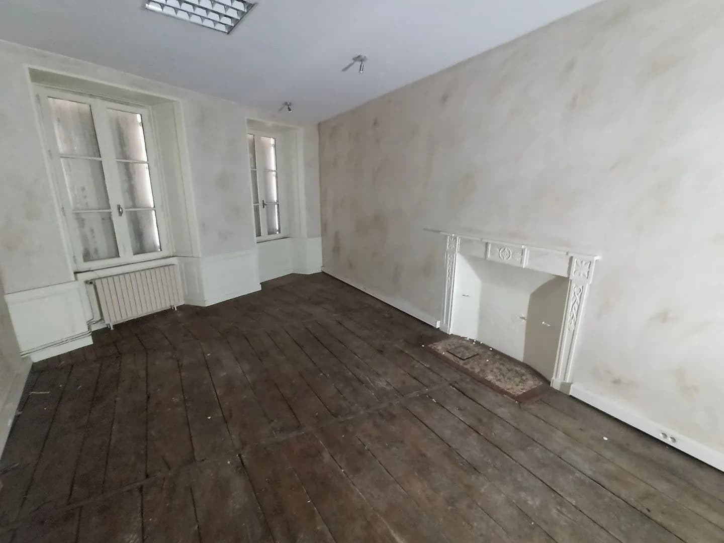 VENTE IMMEUBLE SAINT-JUNIEN - 4 LOTS - Photo 1