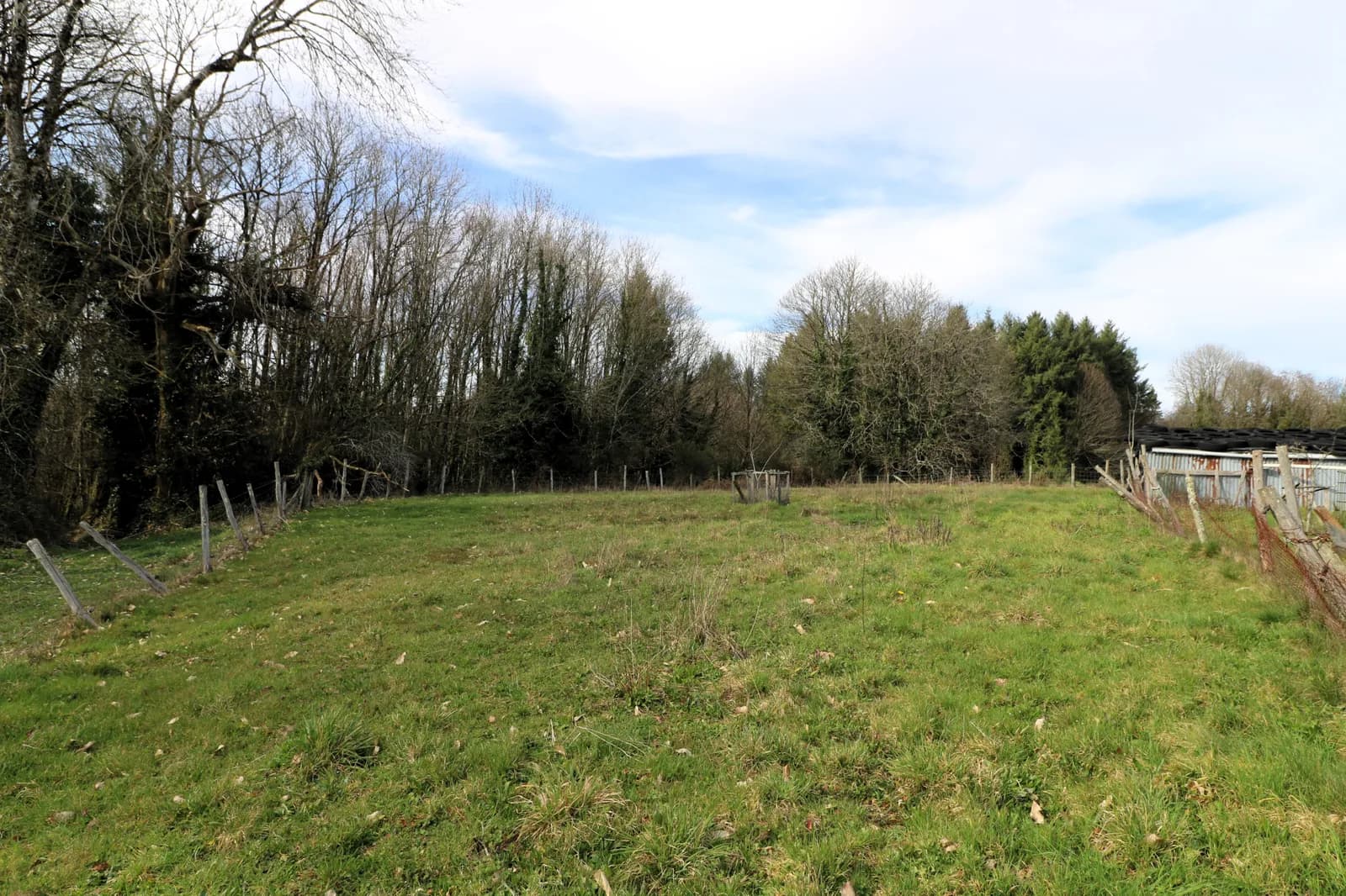 Joli ensemble immobilier à la campagne, 4 ou 5 logis, idéal résidence secondaire d'amis ! - Photo 1