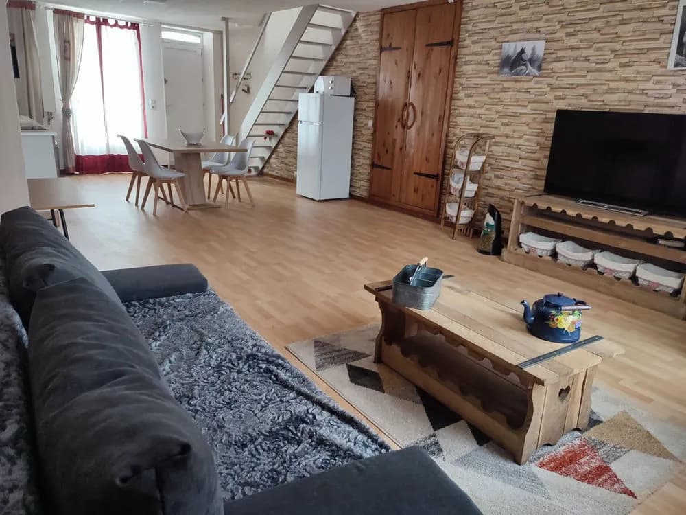 immeuble comprenant un appartement F4 et un duplex F2 le tout sur 144 m2 habitables - Photo 1