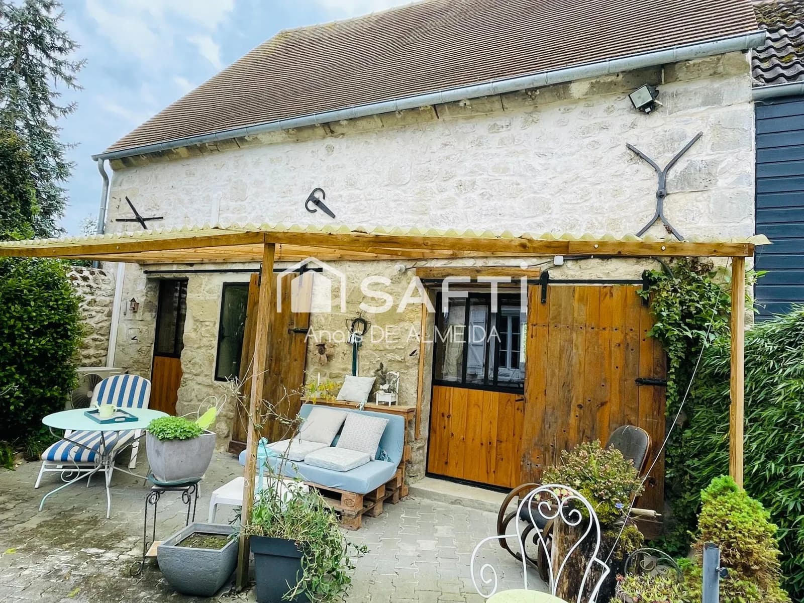 Ensemble immobilier de charme - Photo 1