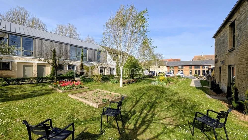 Ensemble immobilier unique pour investisseurs visionnaires - Photo 1