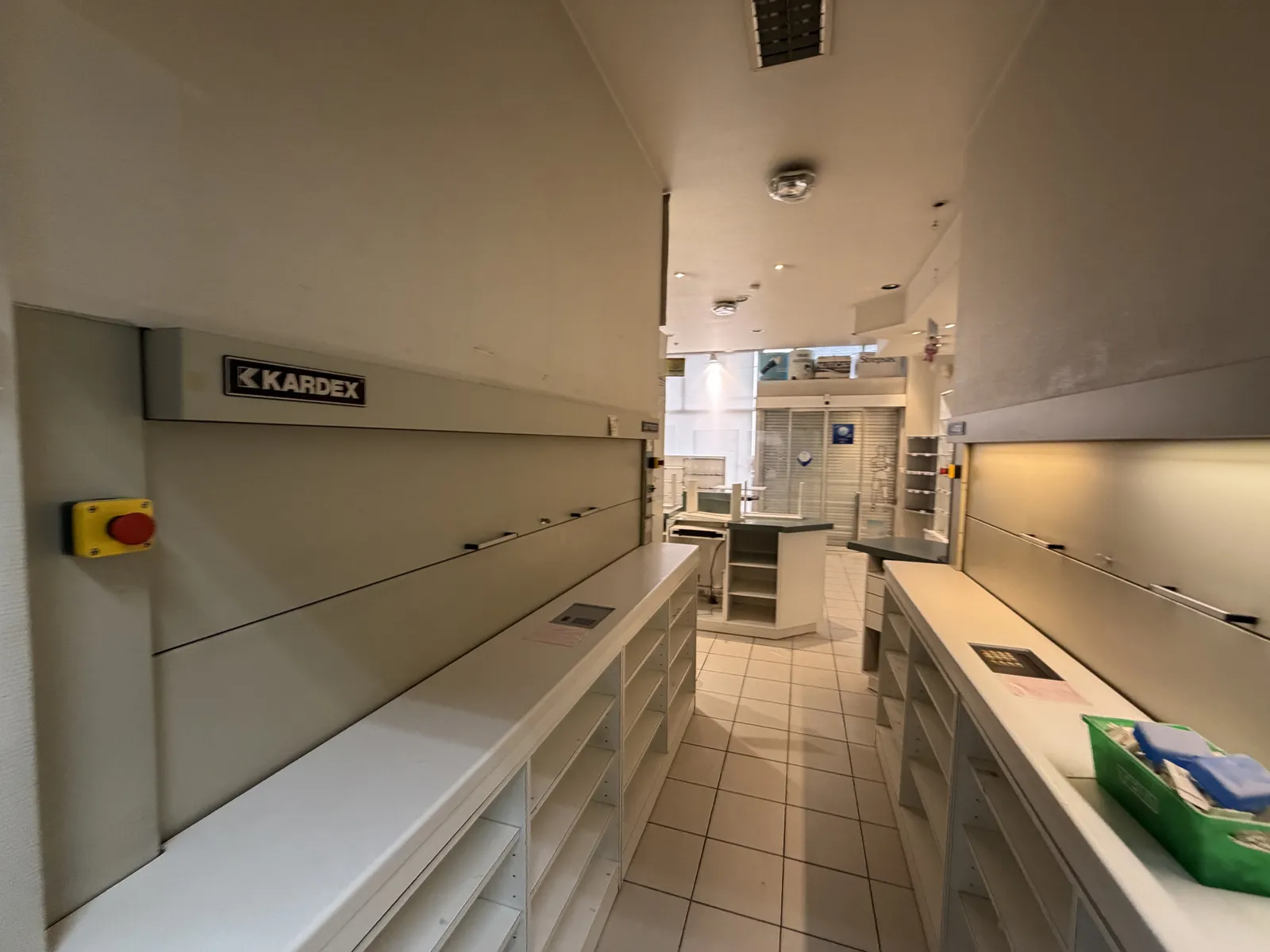 Raismes logement avec local commercial - Photo 1