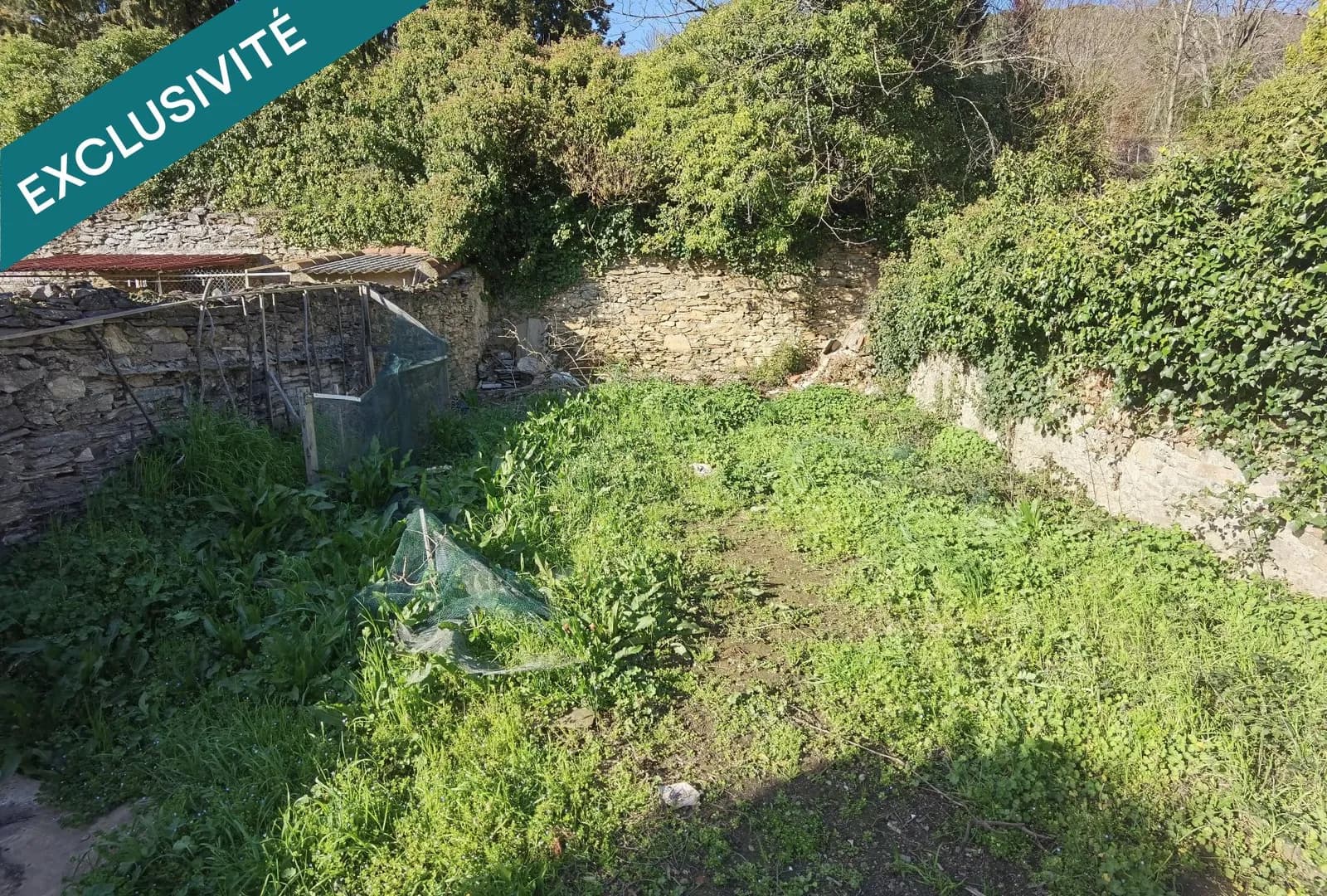 Un immeuble de rapport avec rentabilité immédiate et fort potentiel locatif au coeur de Saint-Pons-de-Thomières. - Photo 1