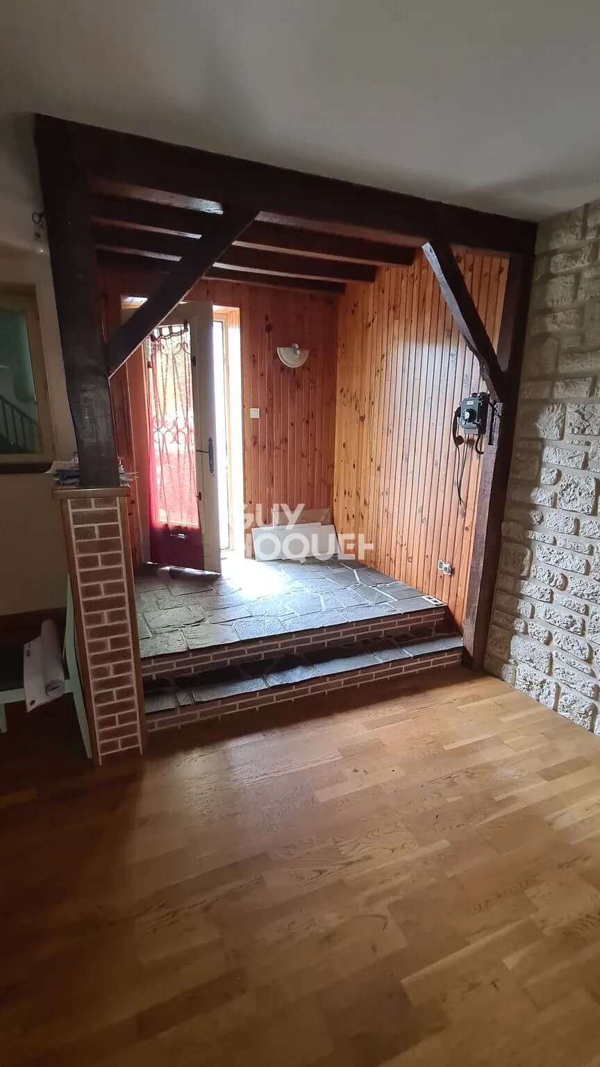 Immeuble 200 m² - Photo 1