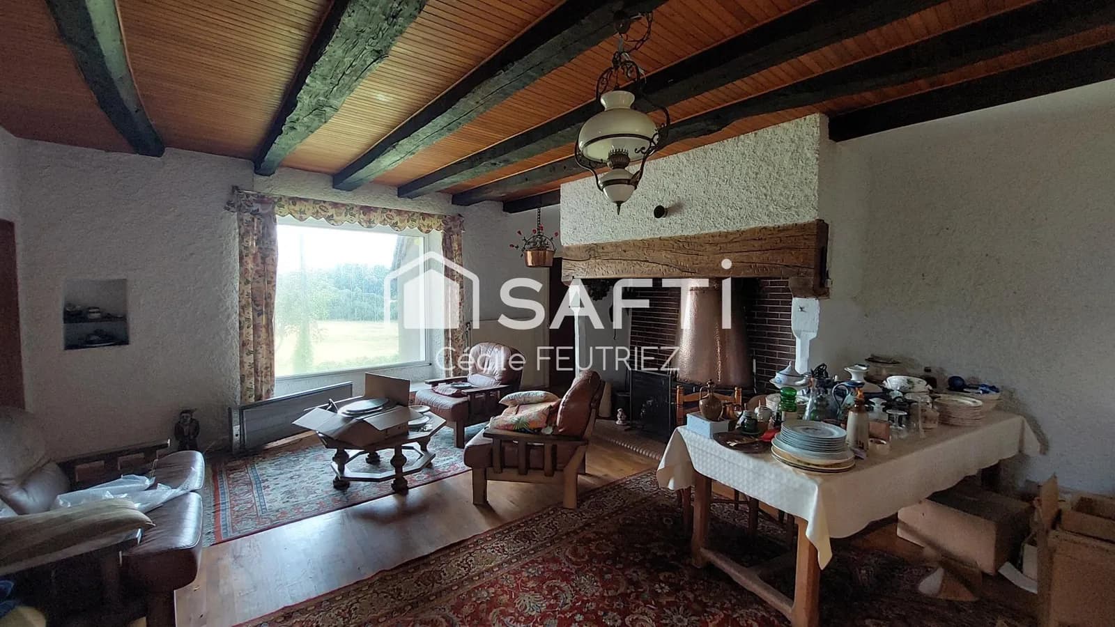 Ensemble immobilier avec plus d'un hectare de terrain - Photo 1