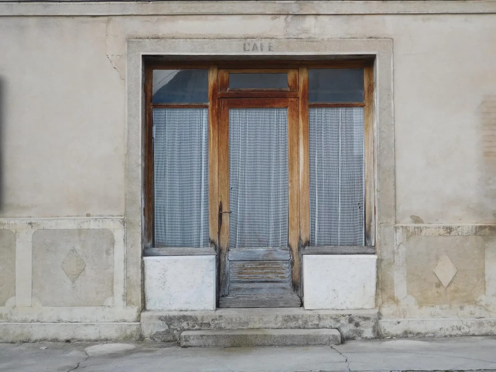 Immeuble de 660 m2 à Aménager, Spécial Investisseurs, lieu dit "Village d'En Bas" à Charix (01130) - Photo 1