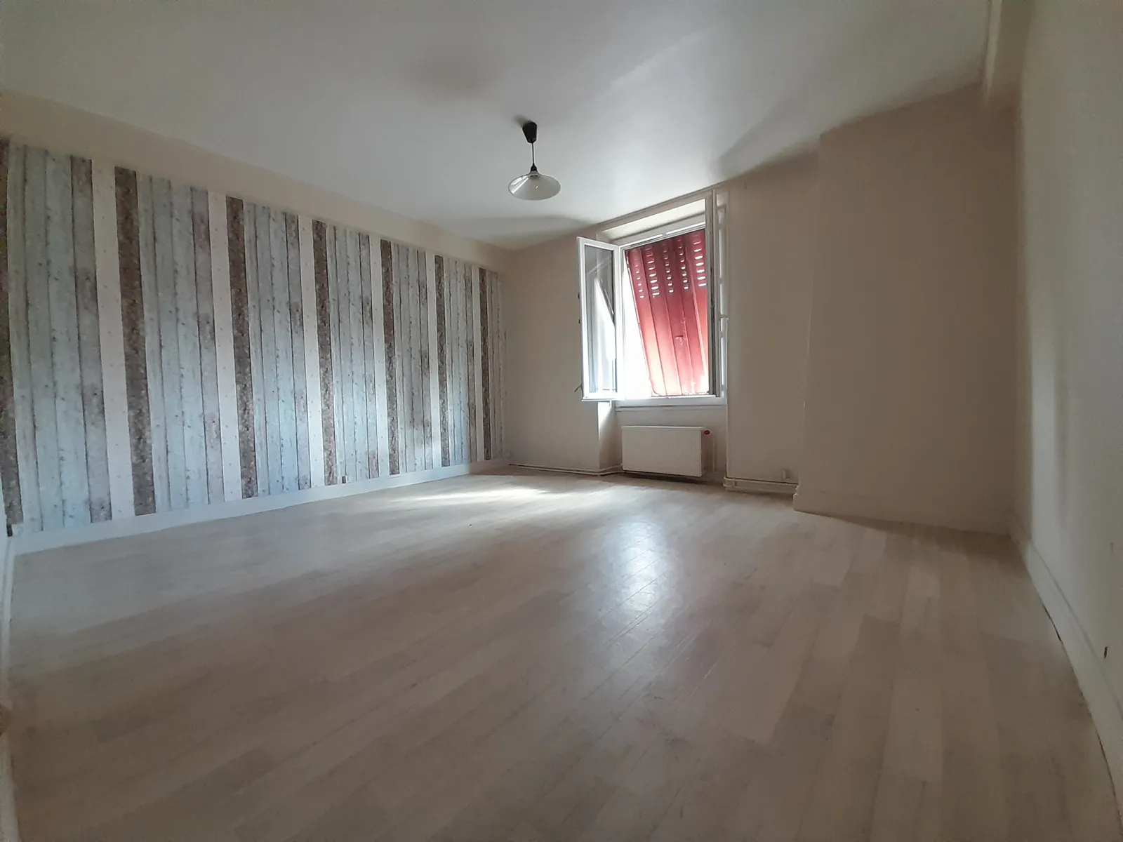 IMMEUBLE DE RAPPORT - LOCAL COMMERCIAL + APPART 3 CHAMBRES - ANGERVILLE PROCHE. - Photo 1
