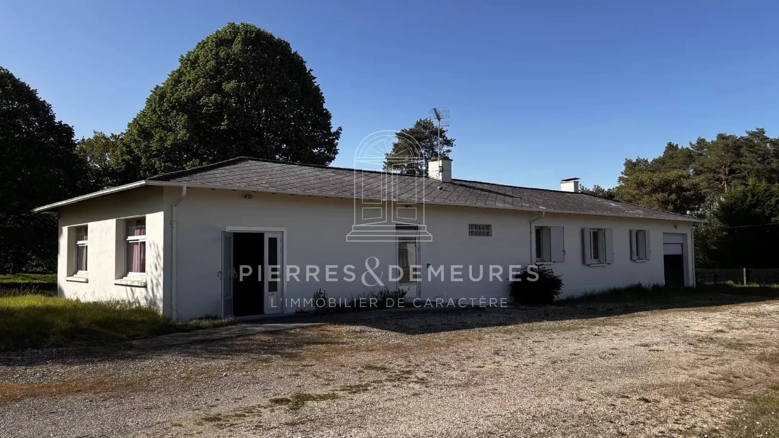 UN SITE TOURISTIQUE A REINVENTER EN BERRY - Photo 1