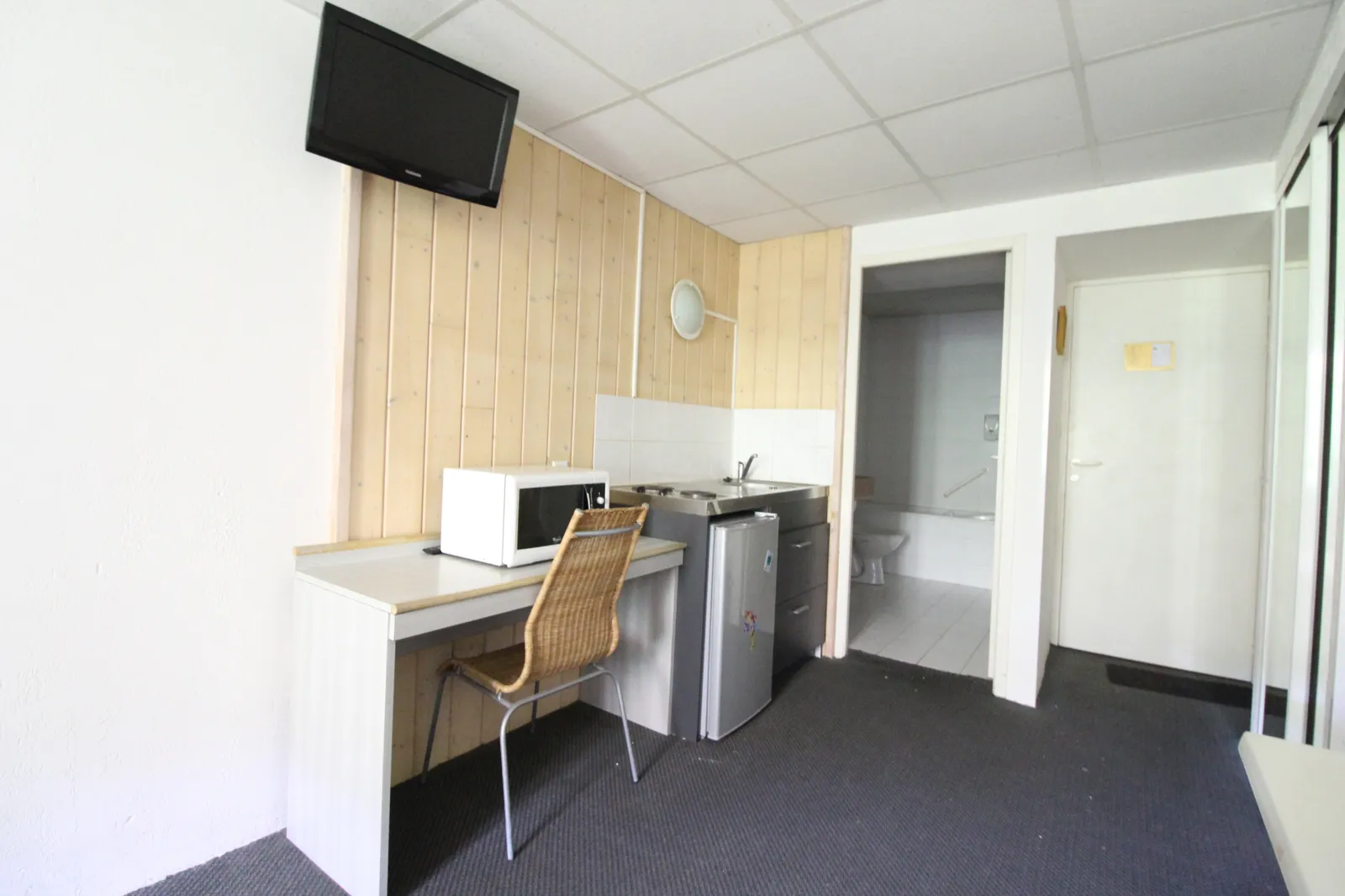 Immeuble composé de 3 logements - 231 m2 - Photo 1