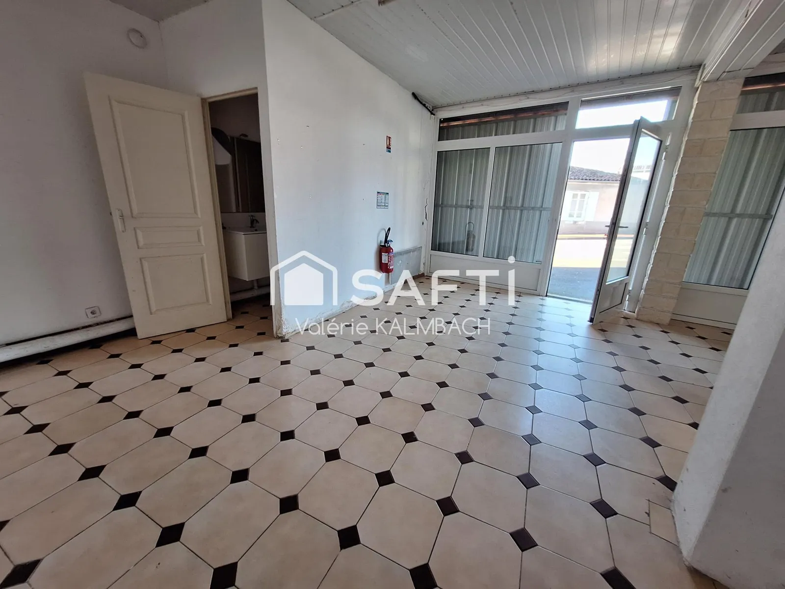Immeuble idéal investisseur, commerçant, artisan - Photo 1