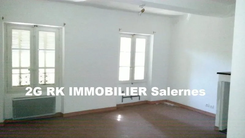Immeuble 160 m² - Photo 1