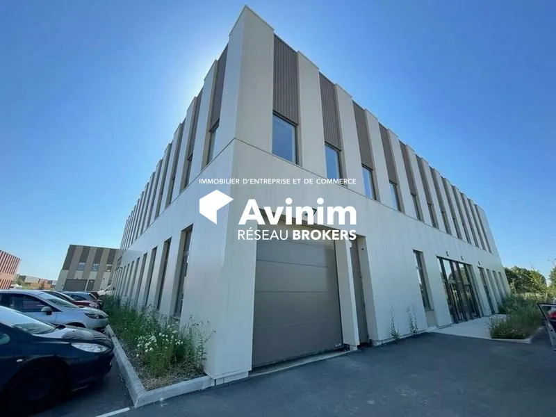 Immeuble industriel 5085 m² - Photo 1