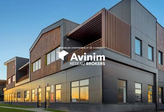 Immeuble industriel 1899 m² - Photo 1