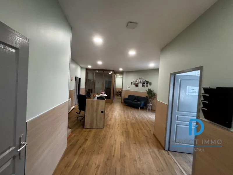 Immeuble industriel 500 m² - Photo 1