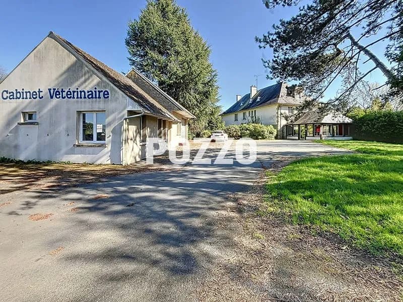 A vendre : Brecey - Ensemble Immobilier 12 pièce(s) 380 m2 avec un terrain de 14915m2 - Photo 1