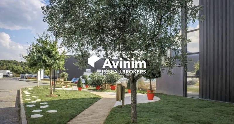 Immeuble industriel 1062 m² - Photo 1