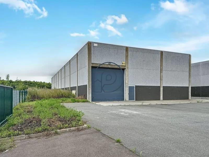Immeuble industriel 1000 m² - Photo 1