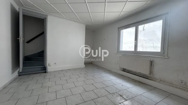 Immeuble de rapport. Maison et commerce - Photo 1