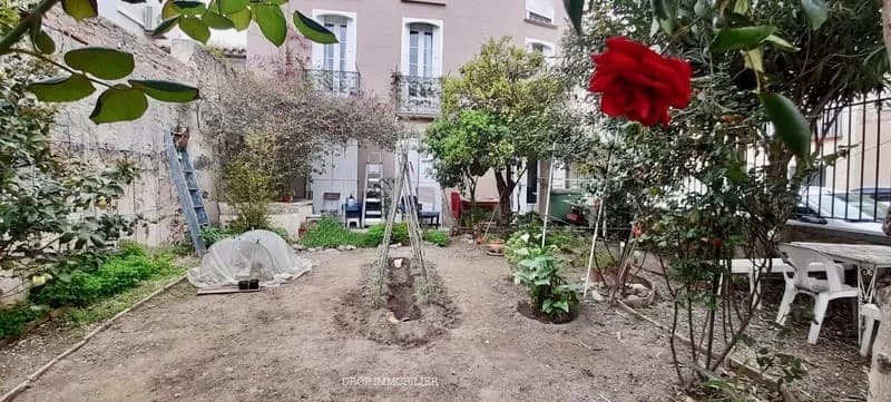 Immeuble 12 pièces 300 m² - Photo 1