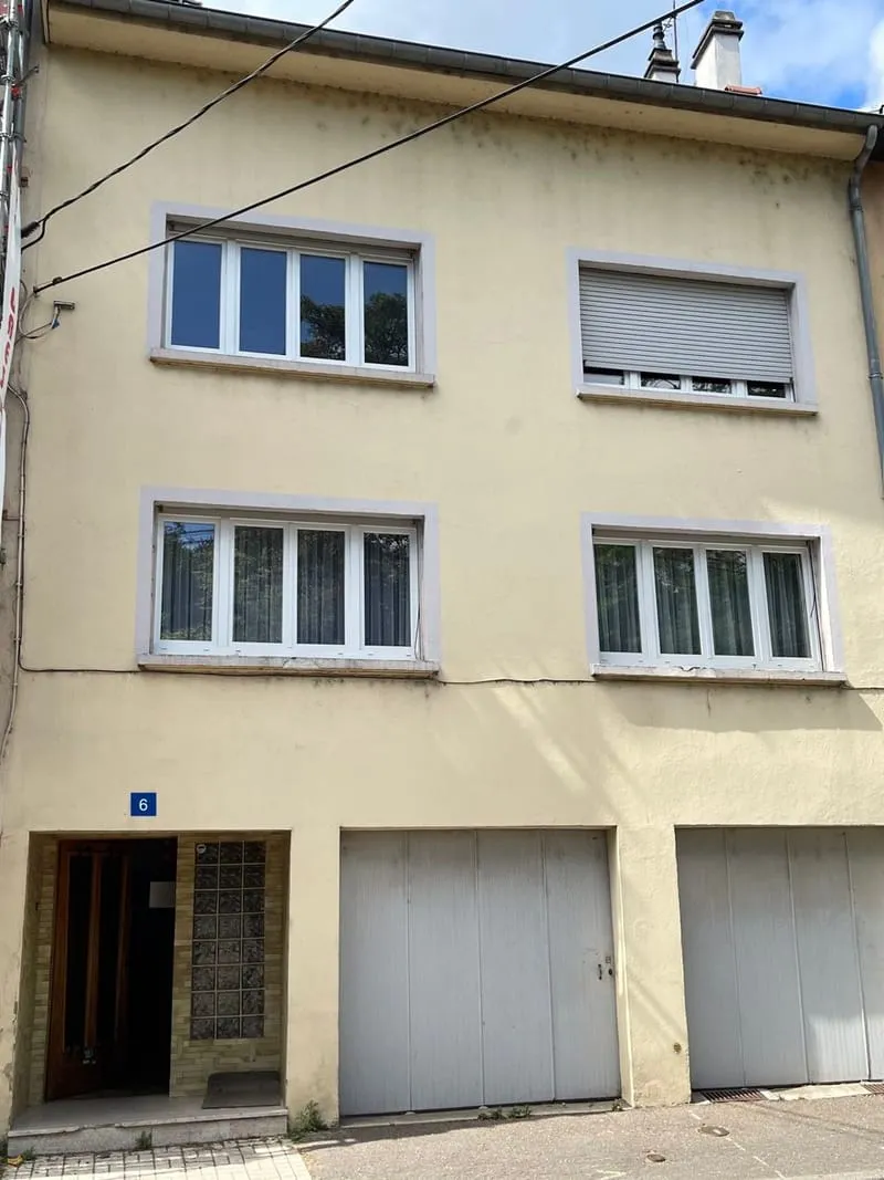 Immeuble 180 m² - Photo 1