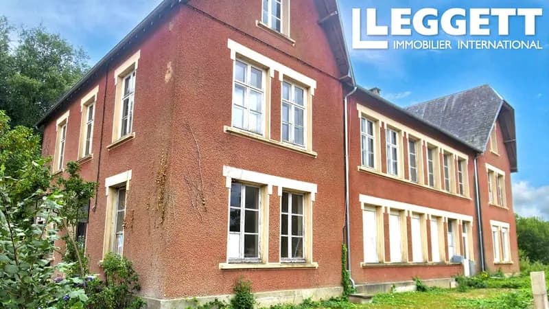 Une rénovation complète d'un immeuble très bien insonorisé dans un quartier animé - Le rêve de tout investisse - Photo 1