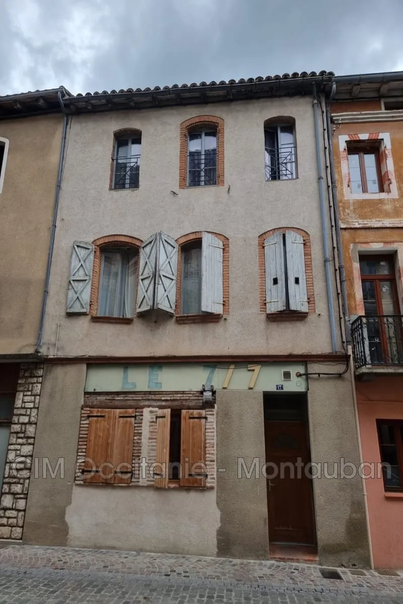 Immeuble - Photo 1