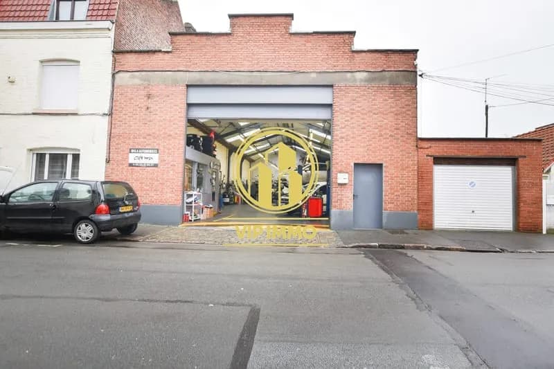 Immeuble industriel 260 m² - Photo 1