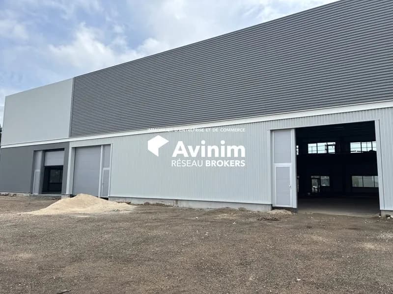 Immeuble industriel 1572 m² - Photo 1