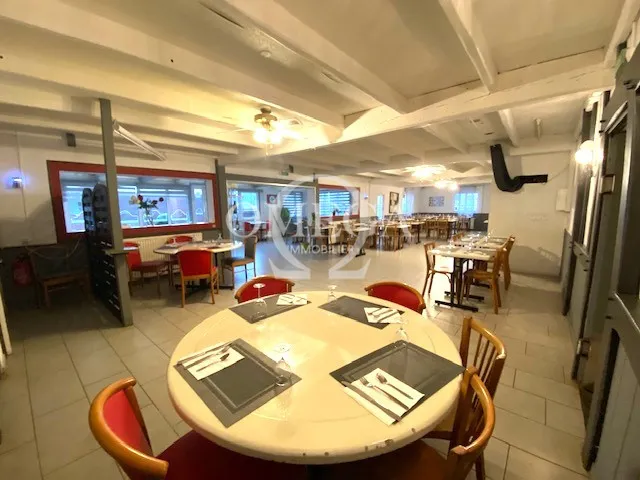 Ensemble immobilier à vendre - Photo 1
