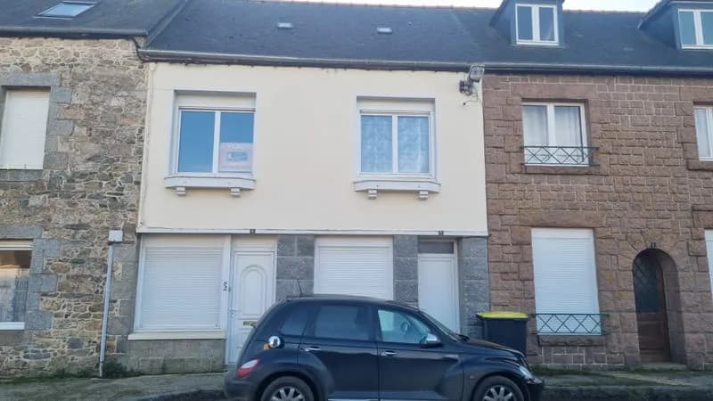 ENSEMBLE IMMOBILIER AU COEUR DE POMMERIT LE VICOMTE - Photo 1