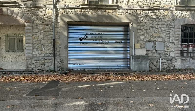 Immeuble commercial 72 m² - Photo 1