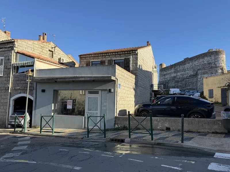 À vendre Immeuble d'exception en plein coeur historique de Porto-Vecchio - Photo 1