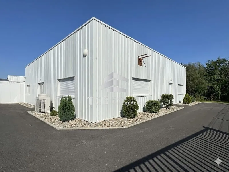 Immeuble industriel 1 pièce 1445 m² - Photo 1