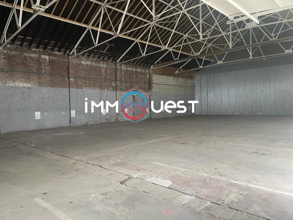 Immeuble industriel 3 pièces 400 m² - Photo 1