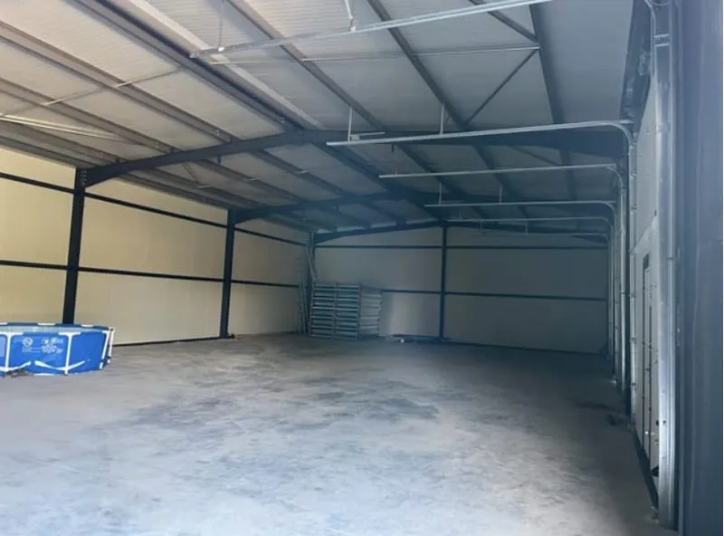 Immeuble industriel 375 m² - Photo 1