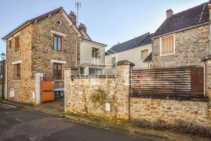 ORGEVAL Ensemble immobilier de charme avec deux maisons et terrain piscinable - Photo 1
