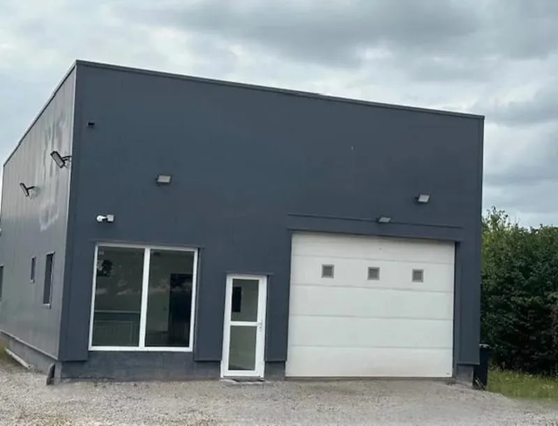 Immeuble 130 m² - Photo 1
