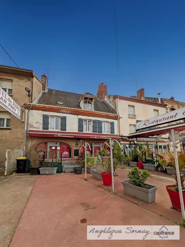 À VENDRE - IMMEUBLE Locatif en Plein Centre de Louhans - Spécial Investisseur - Photo 1