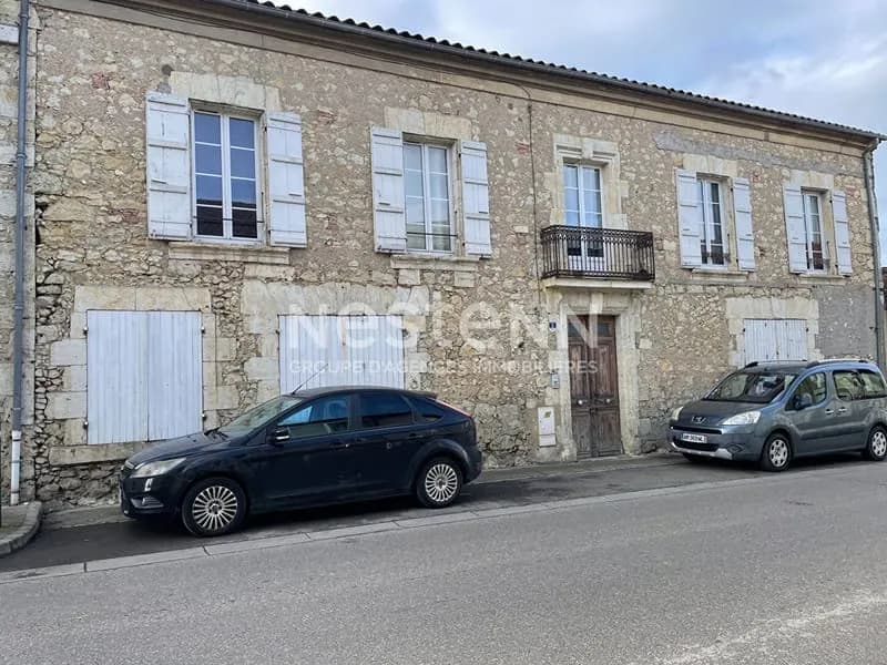 Immeuble 8 pièces 200 m² - Photo 1