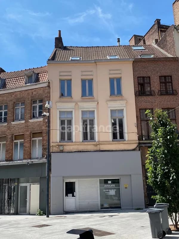 Dpt Nord (59), à vendre ROUBAIX immeuble rapport mixte commerce-bureau-appartement 11 pièces , 207m² - Photo 1