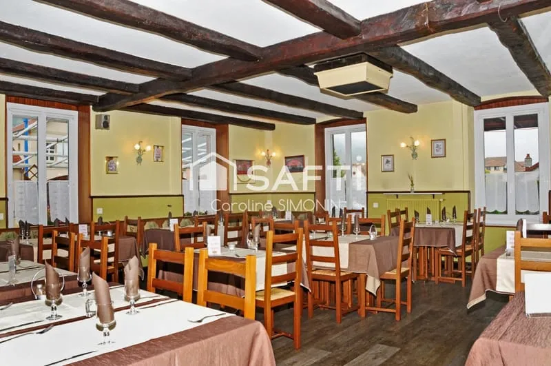 Immeuble 250 m² - Photo 1