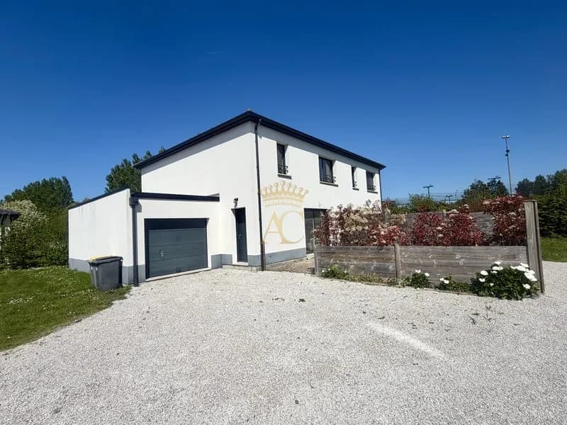 Ensemble immobilier composé d'une maison de 200m2 ou 2 appartements - Photo 1