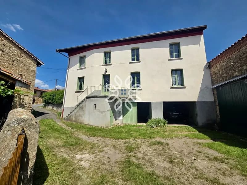 Ensemble immobilier - Photo 1