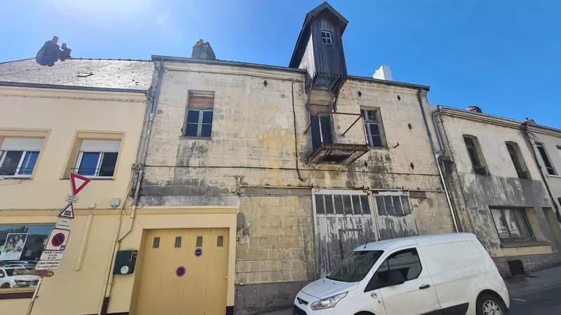 Loft industriel ou projet immobilier : ancien silo à rénover - Photo 1