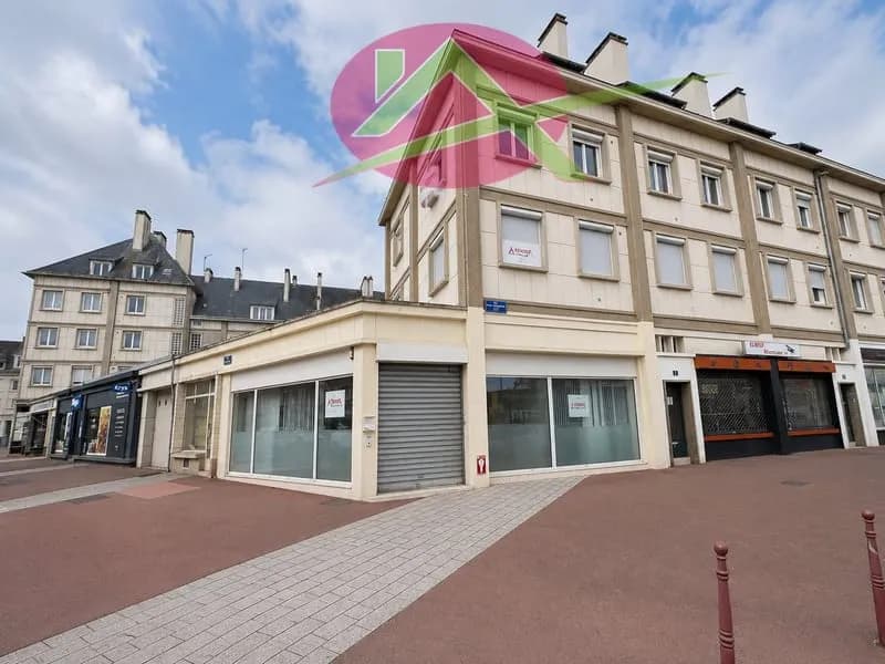 immeuble de rapport avec 2 cases commerciales - Photo 1