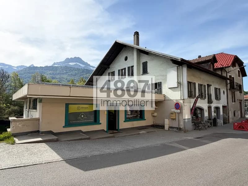 IMMEUBLE POUR INVESTISSEMENT - Photo 1